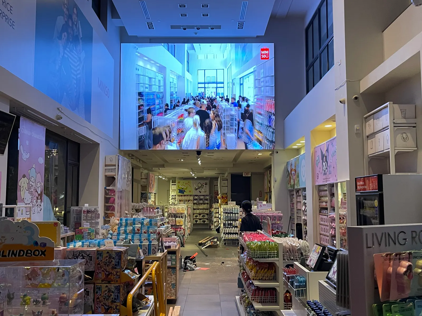 Finished: the screen above the shop floor
