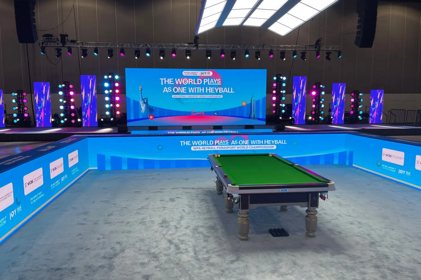 Feature table, main LED screen and lighting at the WPA Heyball Parasport World Championship, Los Angeles Convention Center