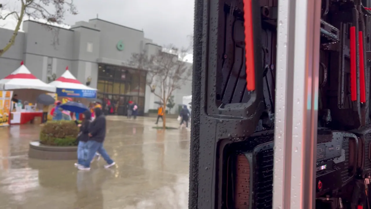 January 14, 2023: rain on the side of the wall, the expo plaza behind