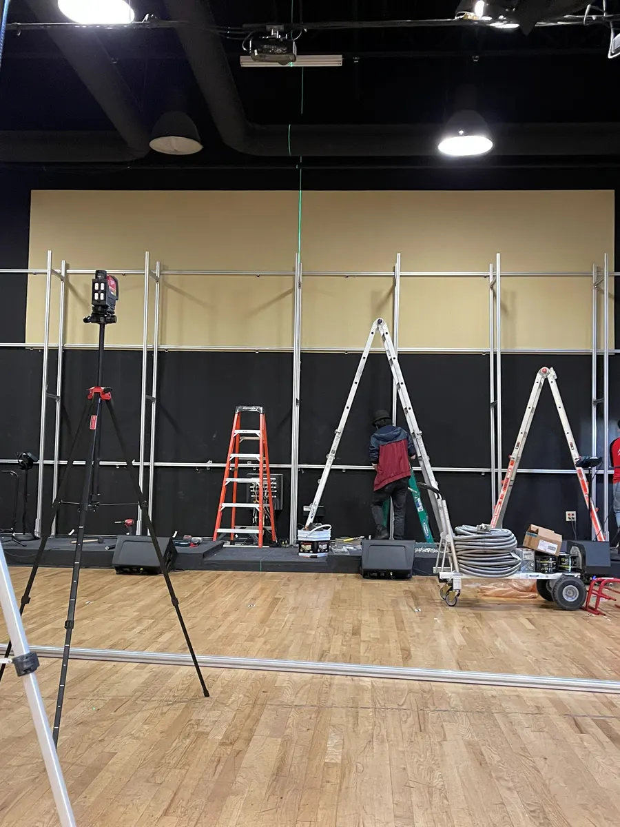 The frame going up